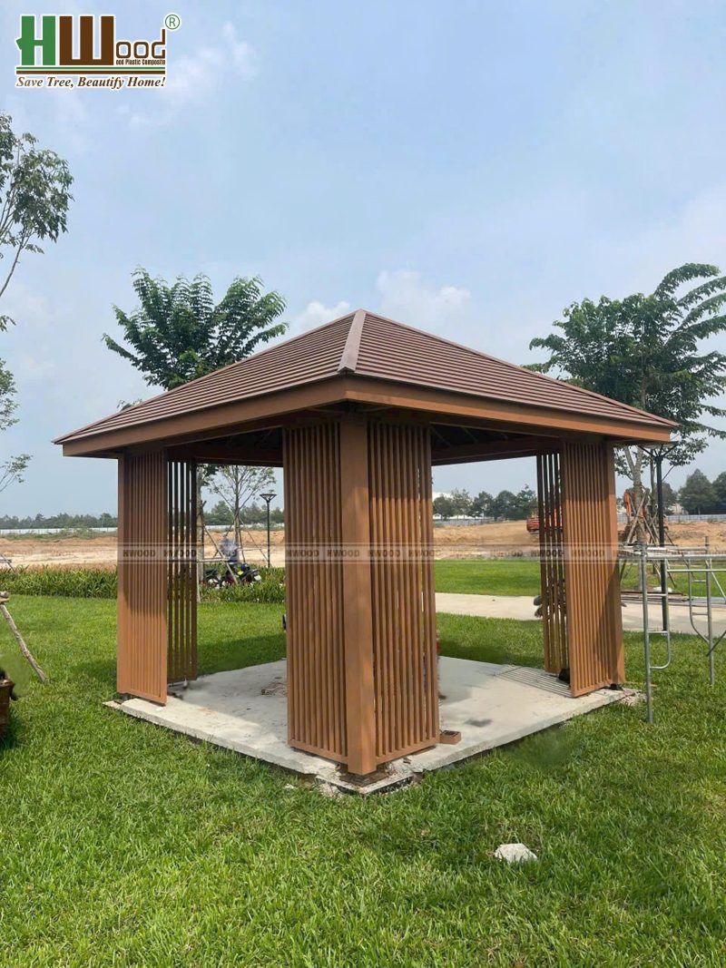 Chòi nghỉ hoàn thiện với tấm ốp mái HW177W28 và hệ lam trang trí – mang lại không gian mát mẻ, thẩm mỹ và bền đẹp