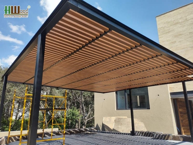 Công trình lam gỗ nhựa ngoài trời hoàn thiện đẹp mắt