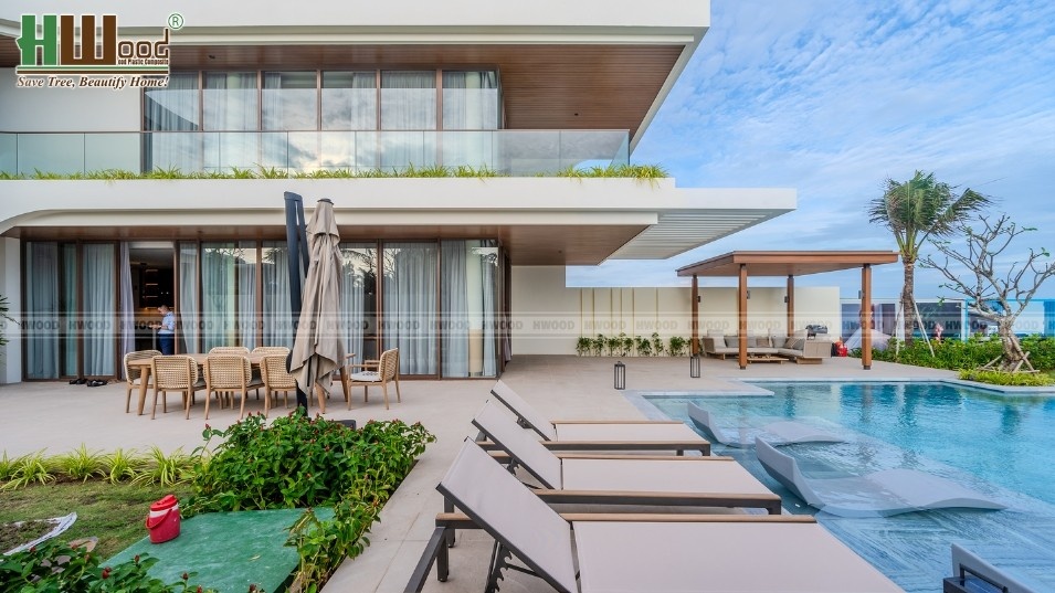 Không gian cabana hồ bơi khu nghỉ dưỡng Ixora Hồ Tràm