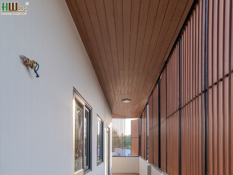 Tấm ốp ngoài trời ốp trần mái hiên chịu thời tiết tốt